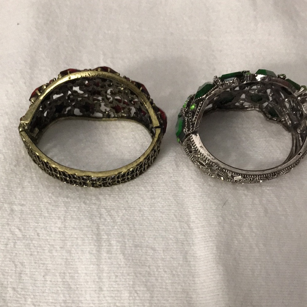Jewelry, Two Bracelets . - Picture 11 of 12